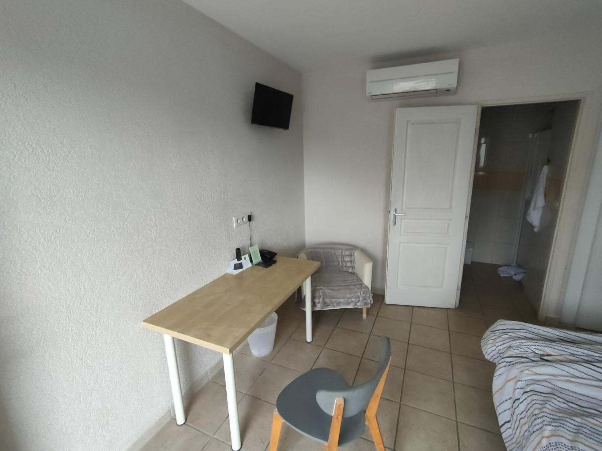 Logis Hotel Le Clos Saint Loup Bram 외부 사진
